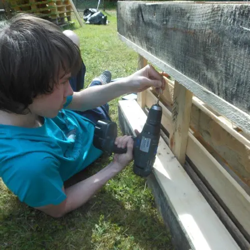 Paletten-Möbelbau-Projekt - Bild 4